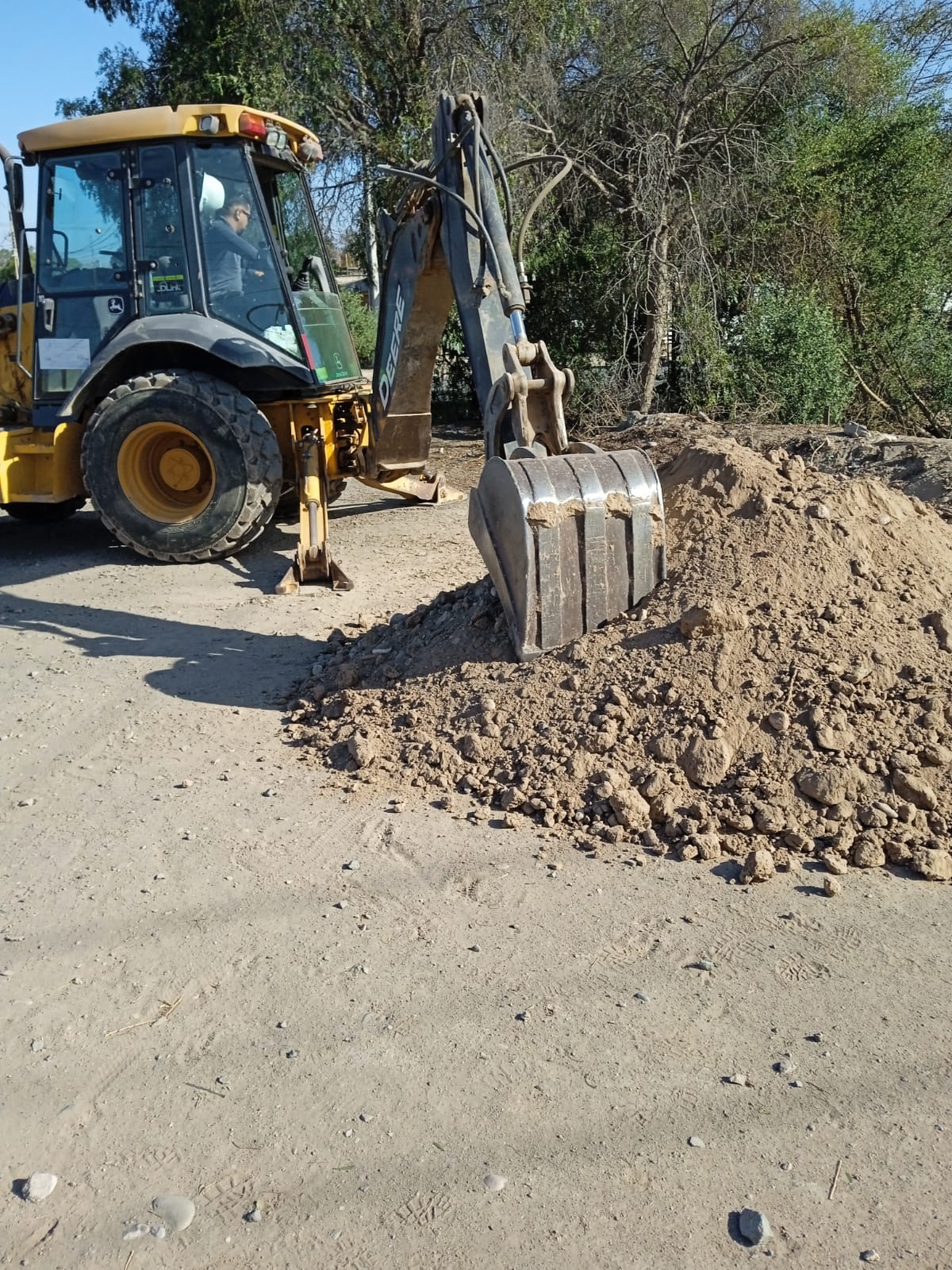 Proyecto mecánica de suelos para construcción machones de apoyo estructuras de soporte tuberías, atravieso aéreo sobre canal Punta Negra.
